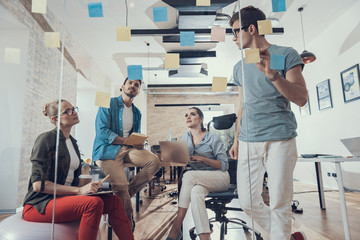 花椒树有几种除草方式