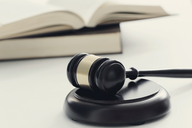 花椒树有几种除草方式